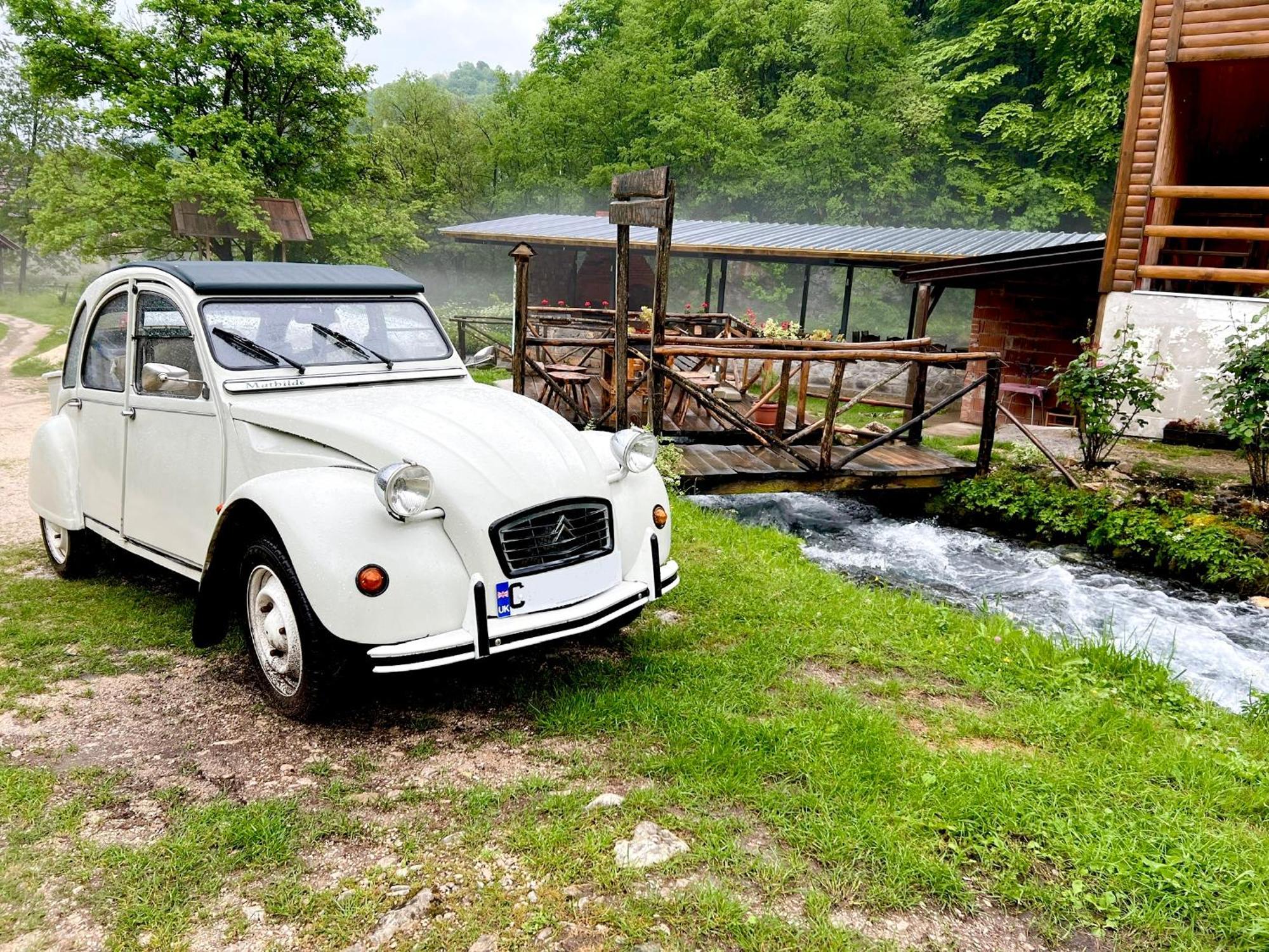 Domacinstvo Na Kraju Svijeta Guest House Sipovo Exterior foto